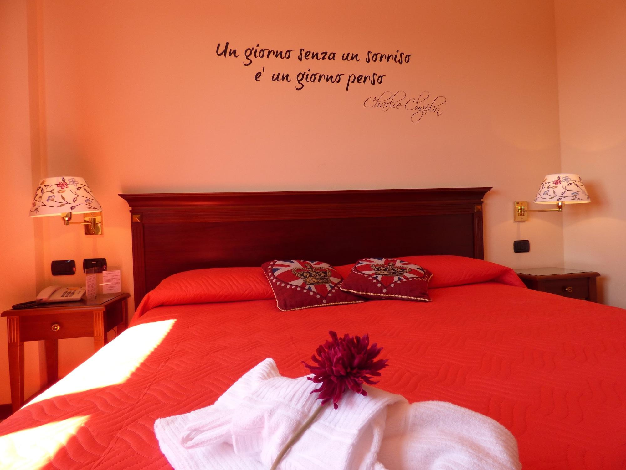 Hotel Fidenza Luaran gambar