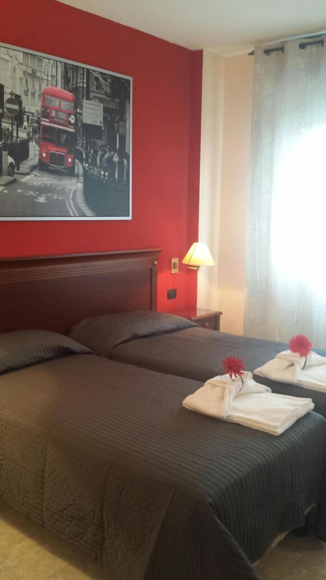 Hotel Fidenza Luaran gambar