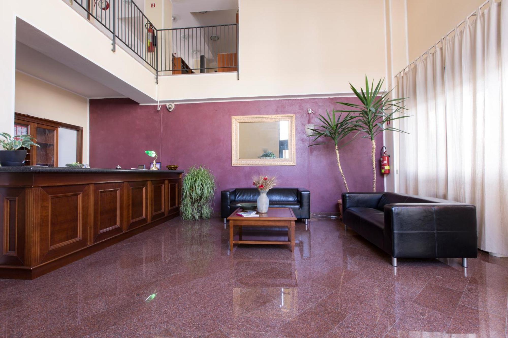 Hotel Fidenza Luaran gambar