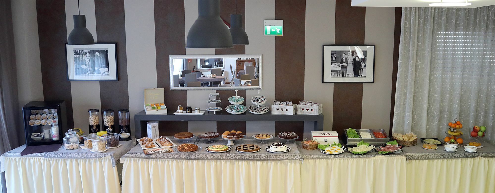 Hotel Fidenza Luaran gambar