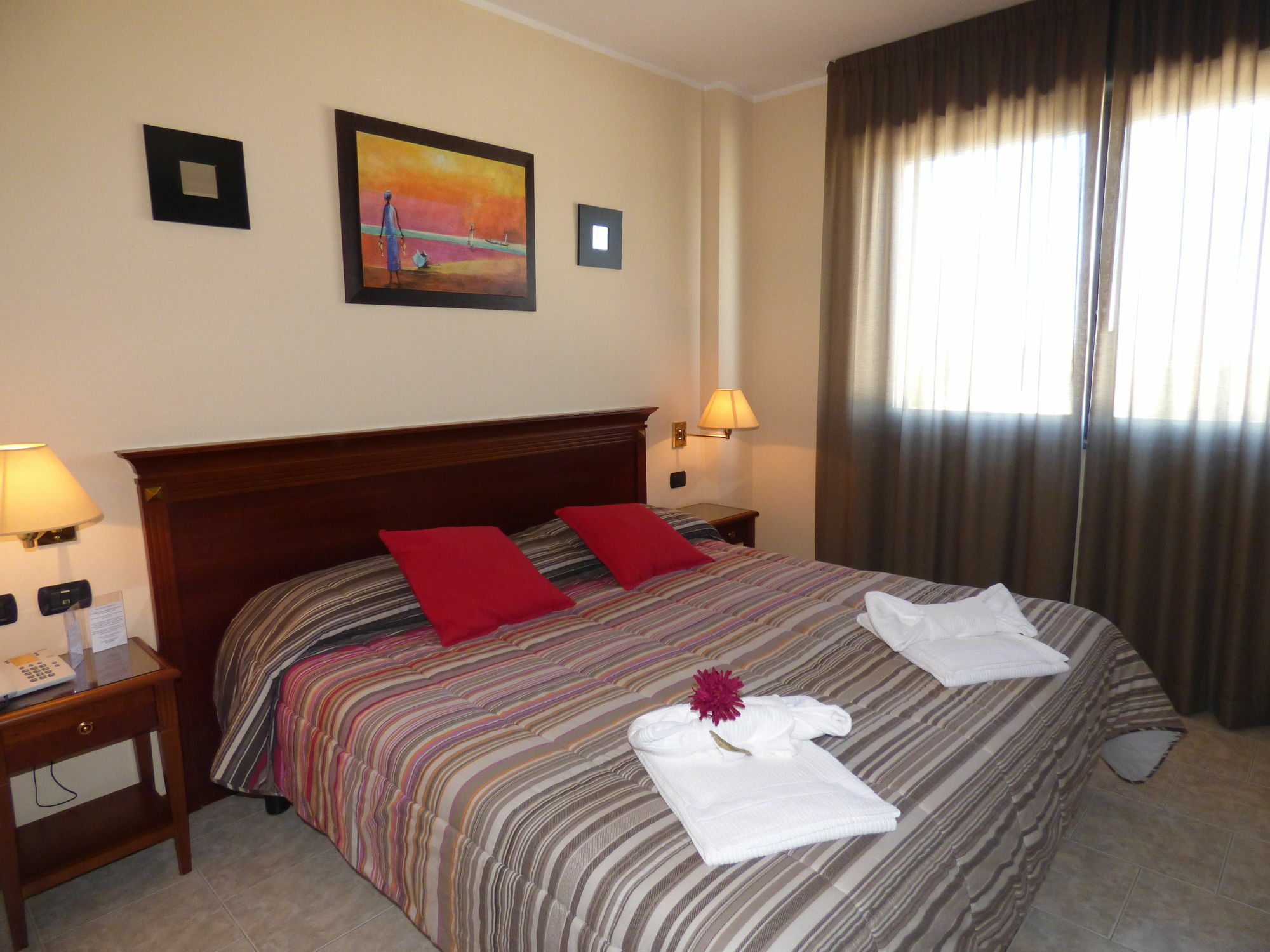 Hotel Fidenza Luaran gambar